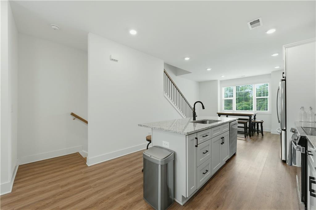 104 Mission Way Atlanta, GA 30315 - Photo 7 of 23