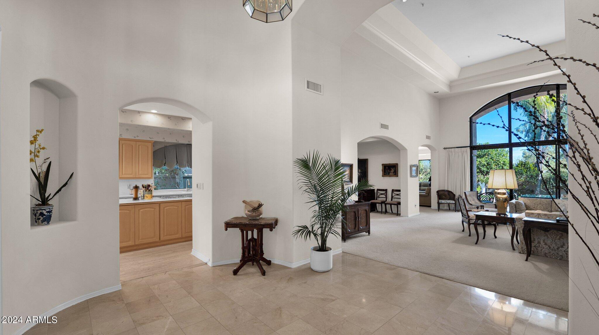 7878 East Gainey Ranch Road, Unit 49 Scottsdale, AZ 85258 - Photo 5 of 42 Entering living room