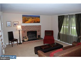 225 Farnham Road Havertown, PA 19083 - Photo 3 of 7 Living Room