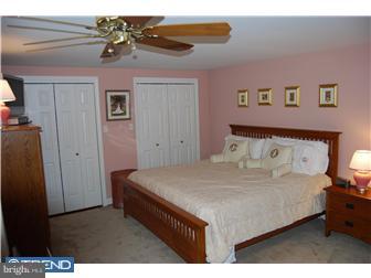 225 Farnham Road Havertown, PA 19083 - Photo 5 of 7 Bedroom - Main