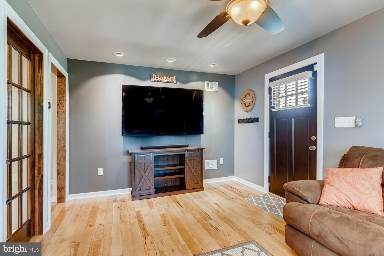4238 Thorncliff Road Baltimore, MD 21236 - Photo 7 of 28 Gallery Image 7