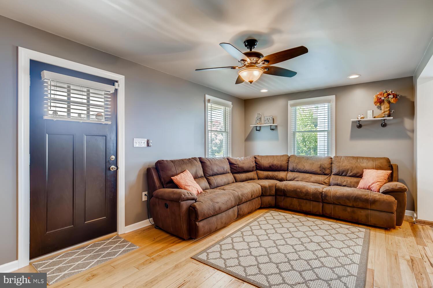 4238 Thorncliff Road Baltimore, MD 21236 - Photo 8 of 28 Gallery Image 8