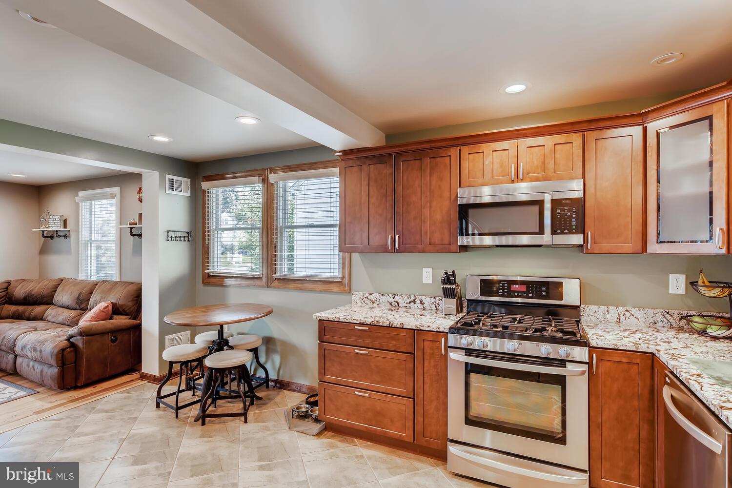 4238 Thorncliff Road Baltimore, MD 21236 - Photo 9 of 28 Gallery Image 9