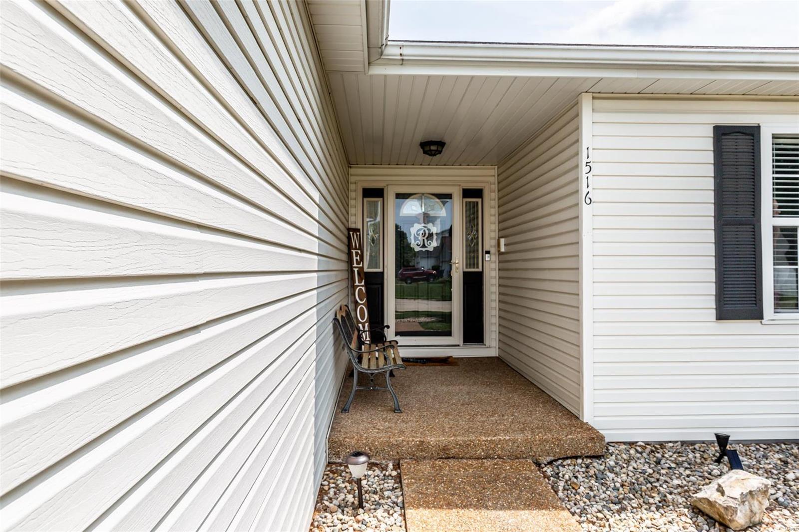 1516 Lincoln Farm Road O'Fallon, IL 62269 - Photo 3 of 37