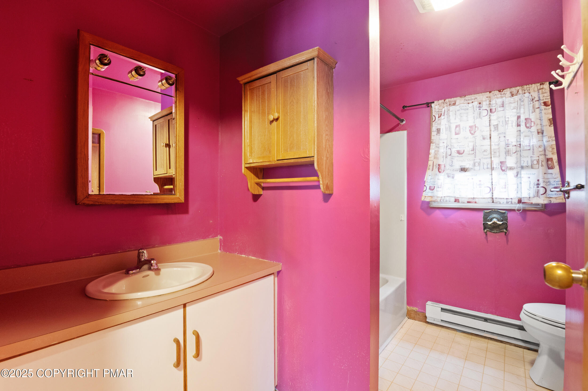 3544 High Crest Road Canadensis, PA 18325 - Photo 14 of 34 Bathroom