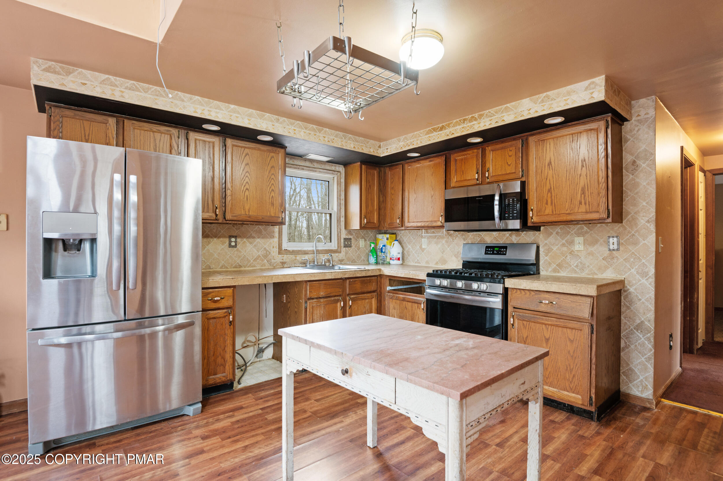 3544 High Crest Road Canadensis, PA 18325 - Photo 5 of 34 Kitchen