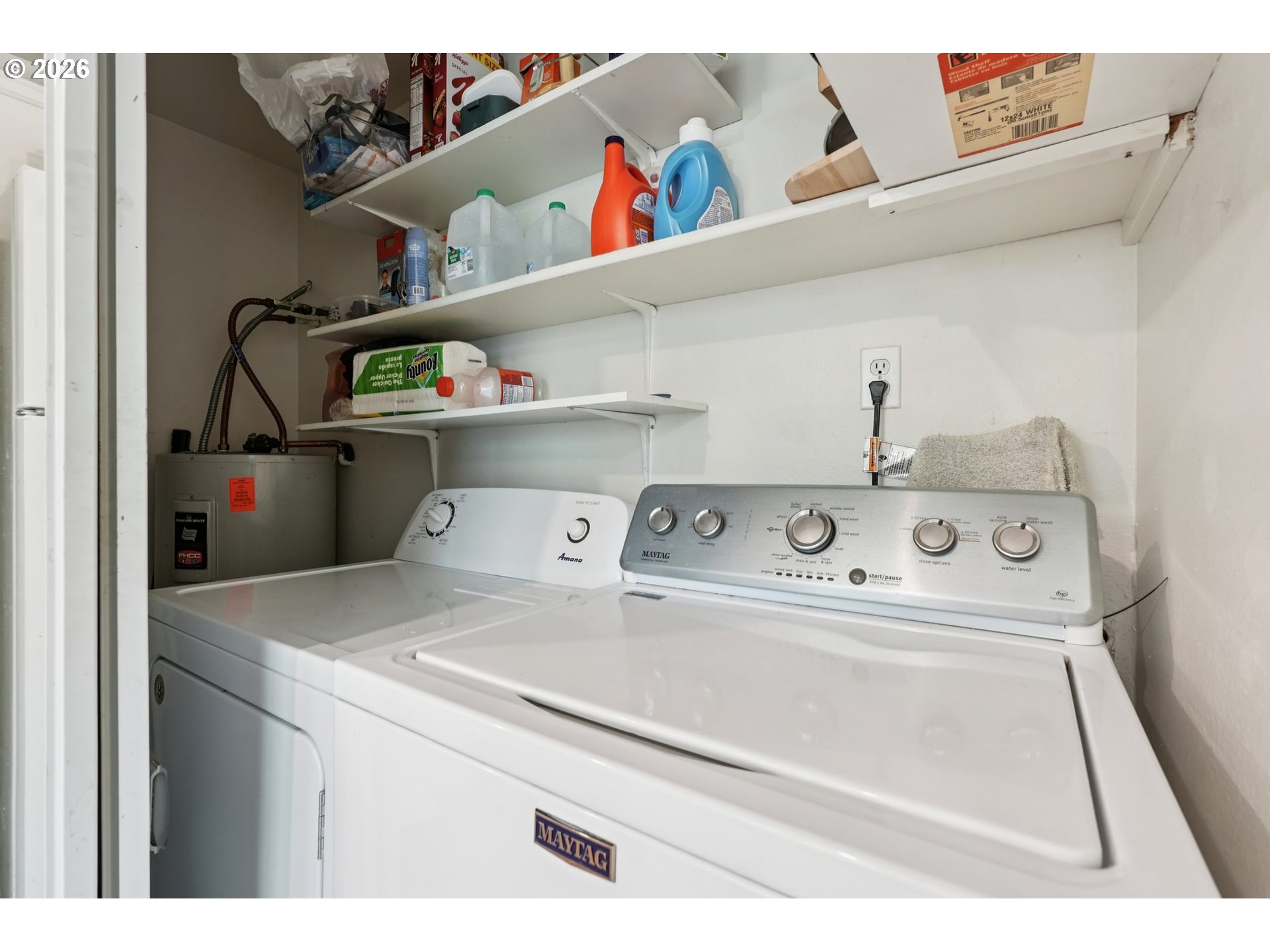 29480 Southwest Volley Street Wilsonville, OR 97070 - Photo 22 of 29 a utility room with dryer and washer