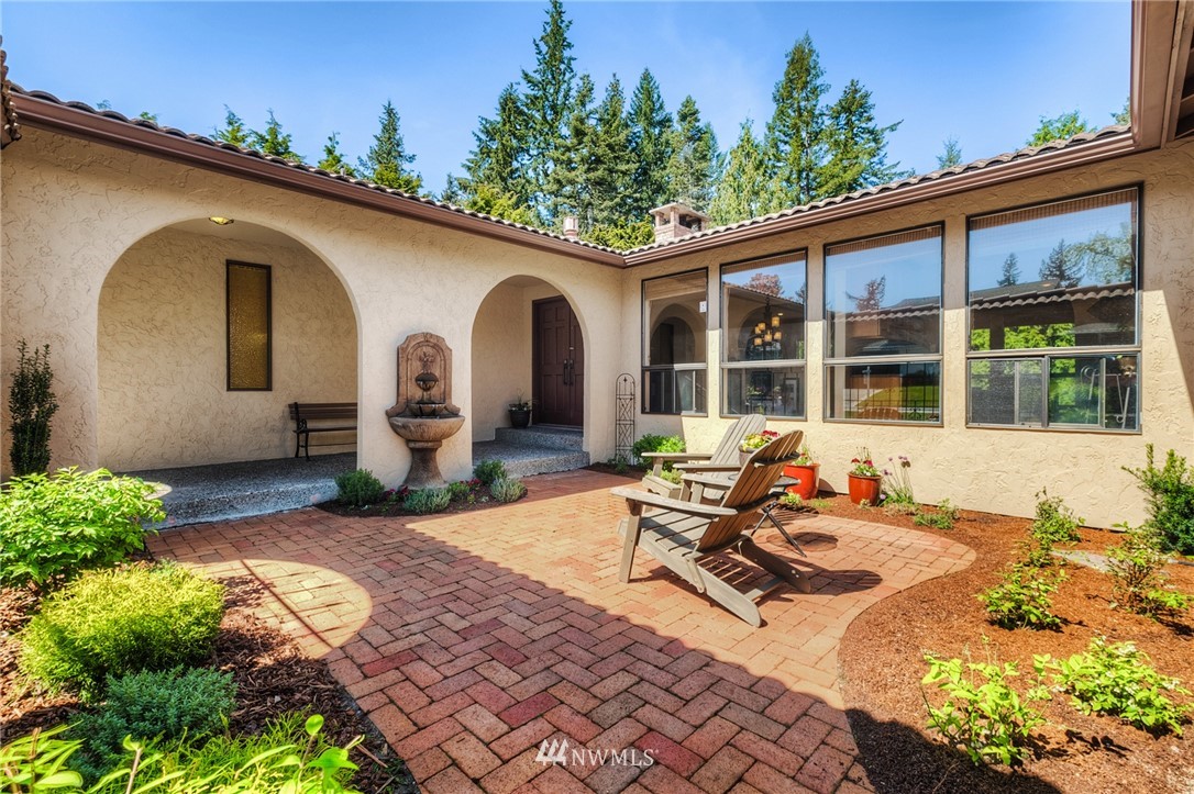 14654 Southeast 172nd Street Renton, WA 98058 - Photo 3 of 25 Gallery Image 3