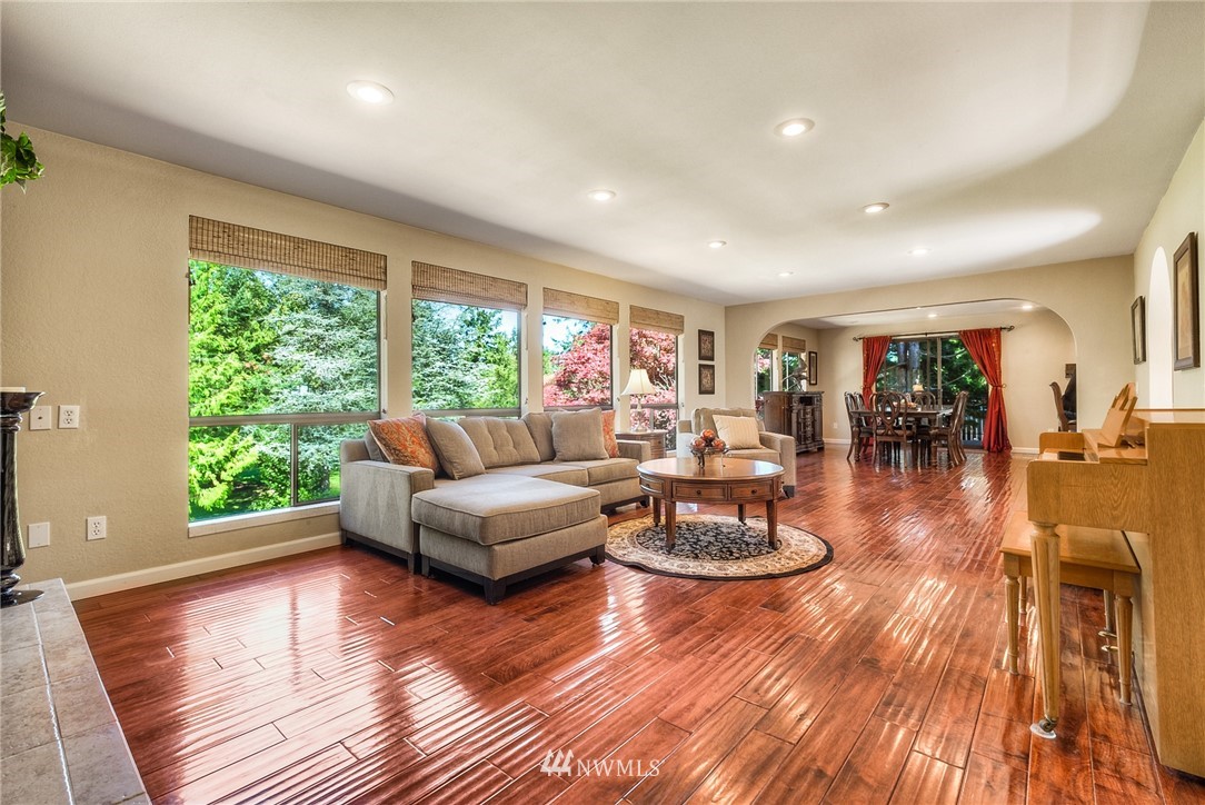 14654 Southeast 172nd Street Renton, WA 98058 - Photo 5 of 25 Gallery Image 5