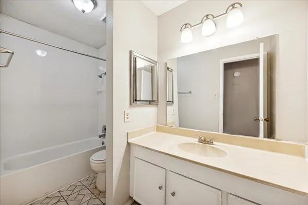 $1,598 | 7323 Wovenwood Lane, Houston, TX 77041