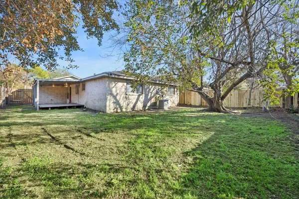 $1,598 | 7323 Wovenwood Lane, Houston, TX 77041