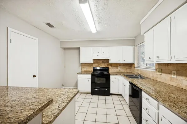 $1,598 | 7323 Wovenwood Lane, Houston, TX 77041