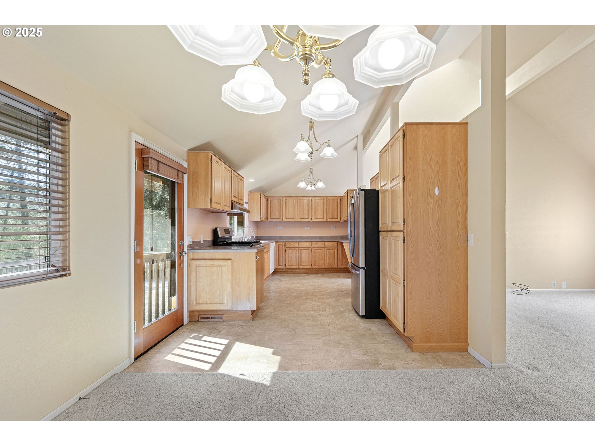 3552 West 25th Avenue Eugene, OR 97405 - Photo 6 of 42