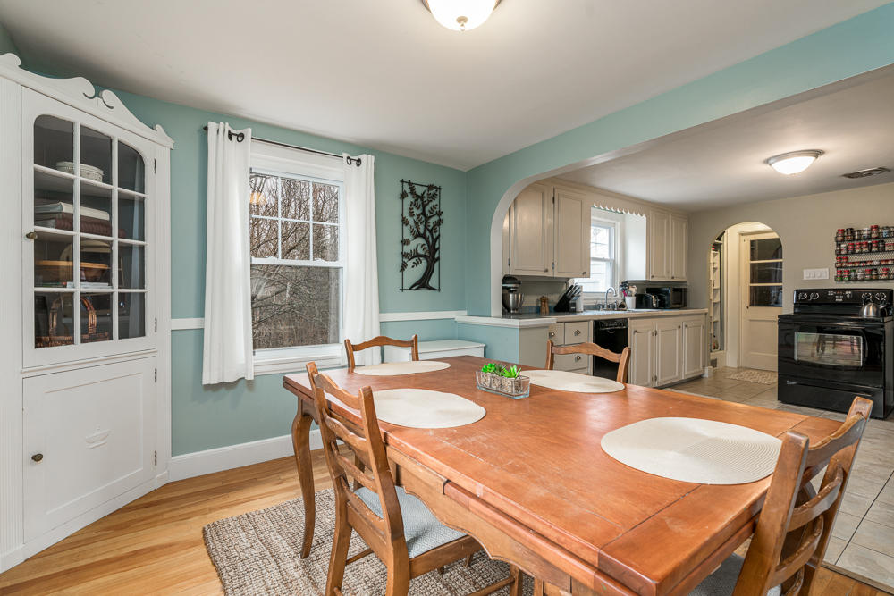 18 Hillview Road Gorham, ME 04038 - Photo 11 of 31 18hillviewroad-10