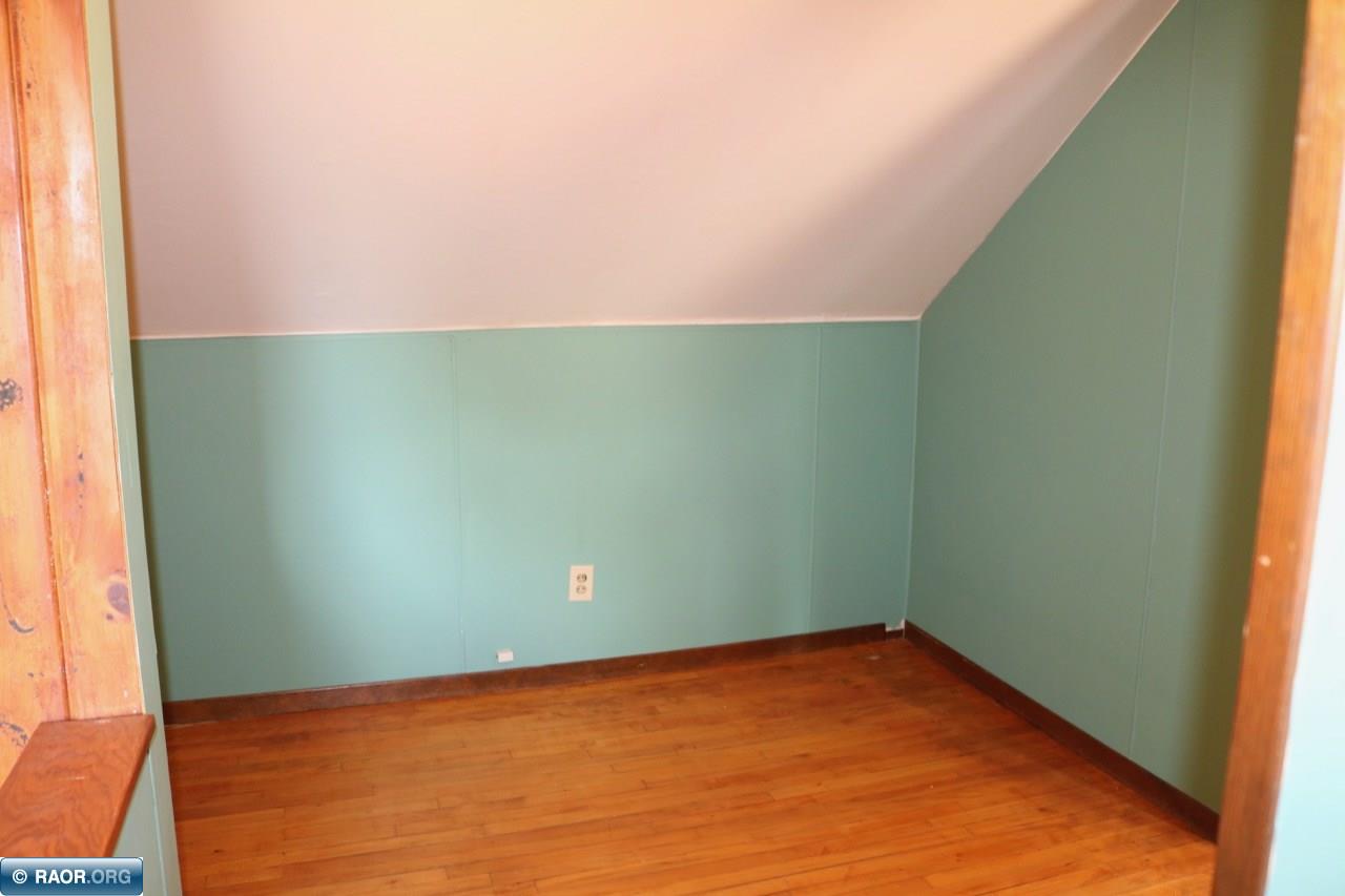 911 7th Avenue South Virginia, MN 55792 - Photo 19 of 19