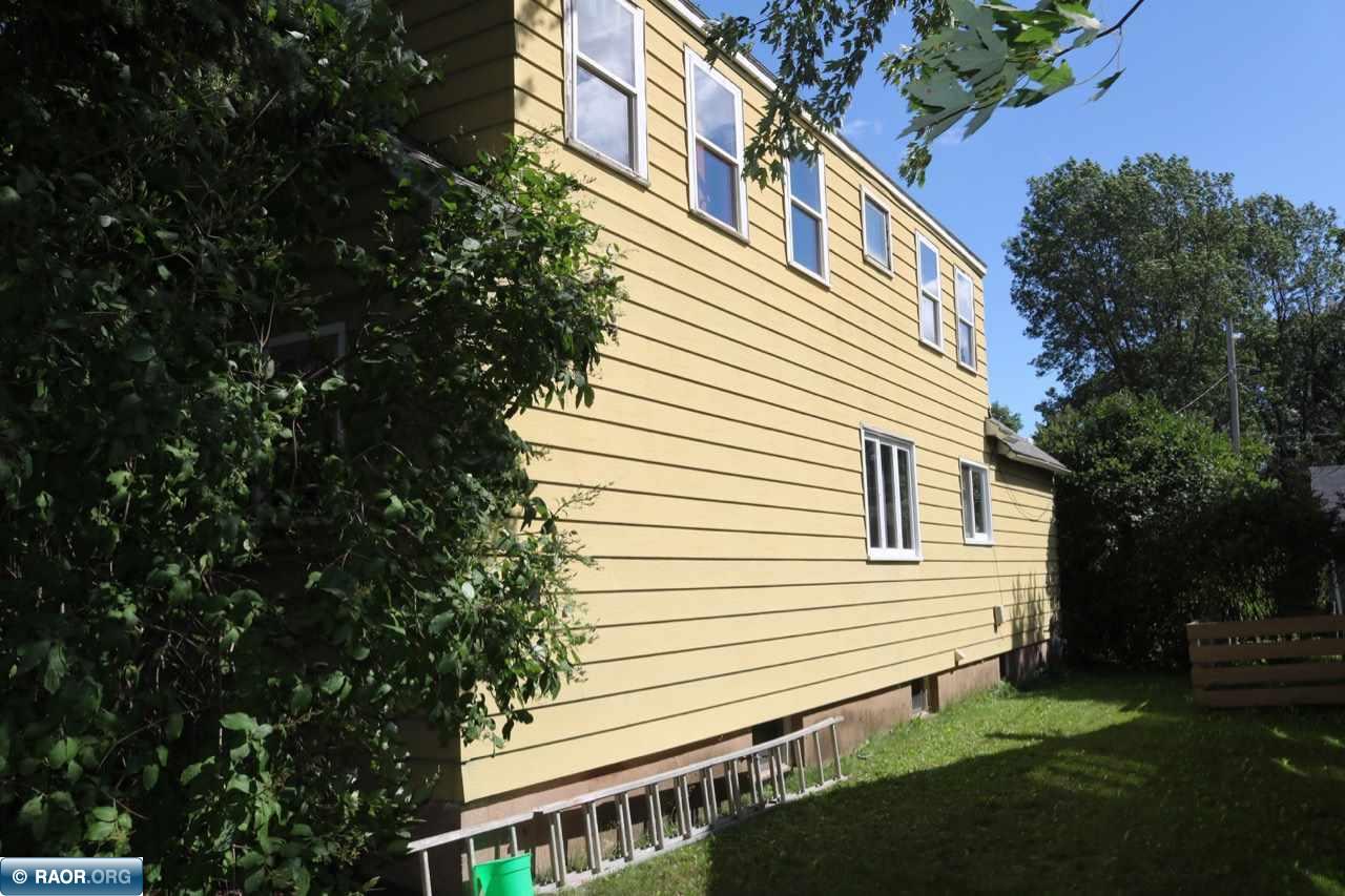 911 7th Avenue South Virginia, MN 55792 - Photo 5 of 19