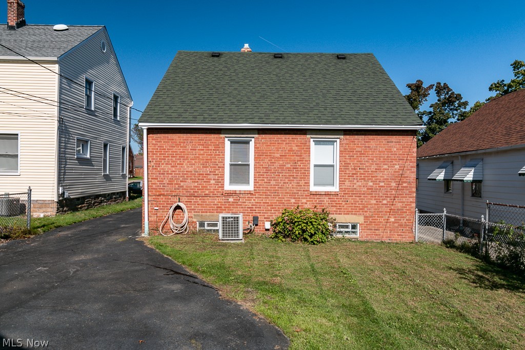 13200 Grannis Road Cleveland, OH 44125 - Photo 30 of 31 Gallery Image 30