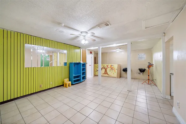 $1,500 | 5639 Overdale Street, Houston, TX 77033