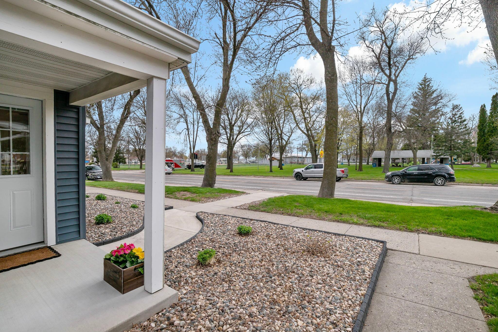 431 Main Street South Hector, MN 55342 - Photo 13 of 37