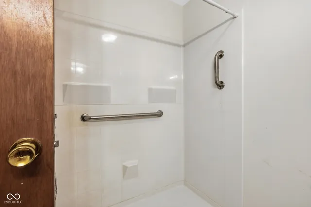 $399,999 | 5829 East 200 South, Greenfield, IN 46140