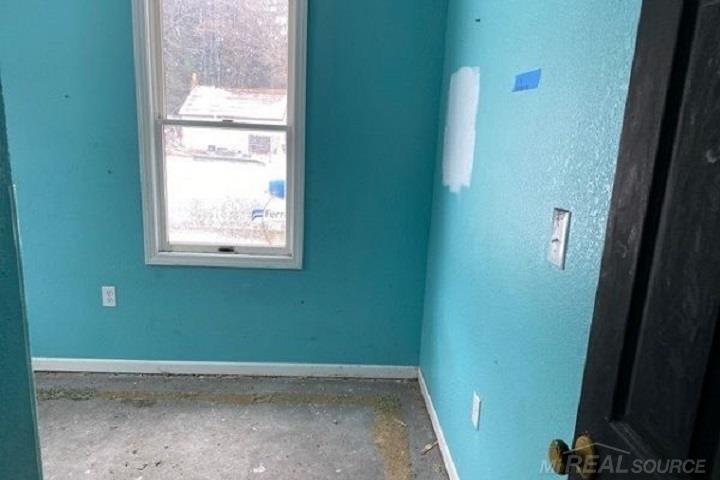 2815 West Burt Road Montrose, MI 48457 - Photo 19 of 20 50003758-18.JPG