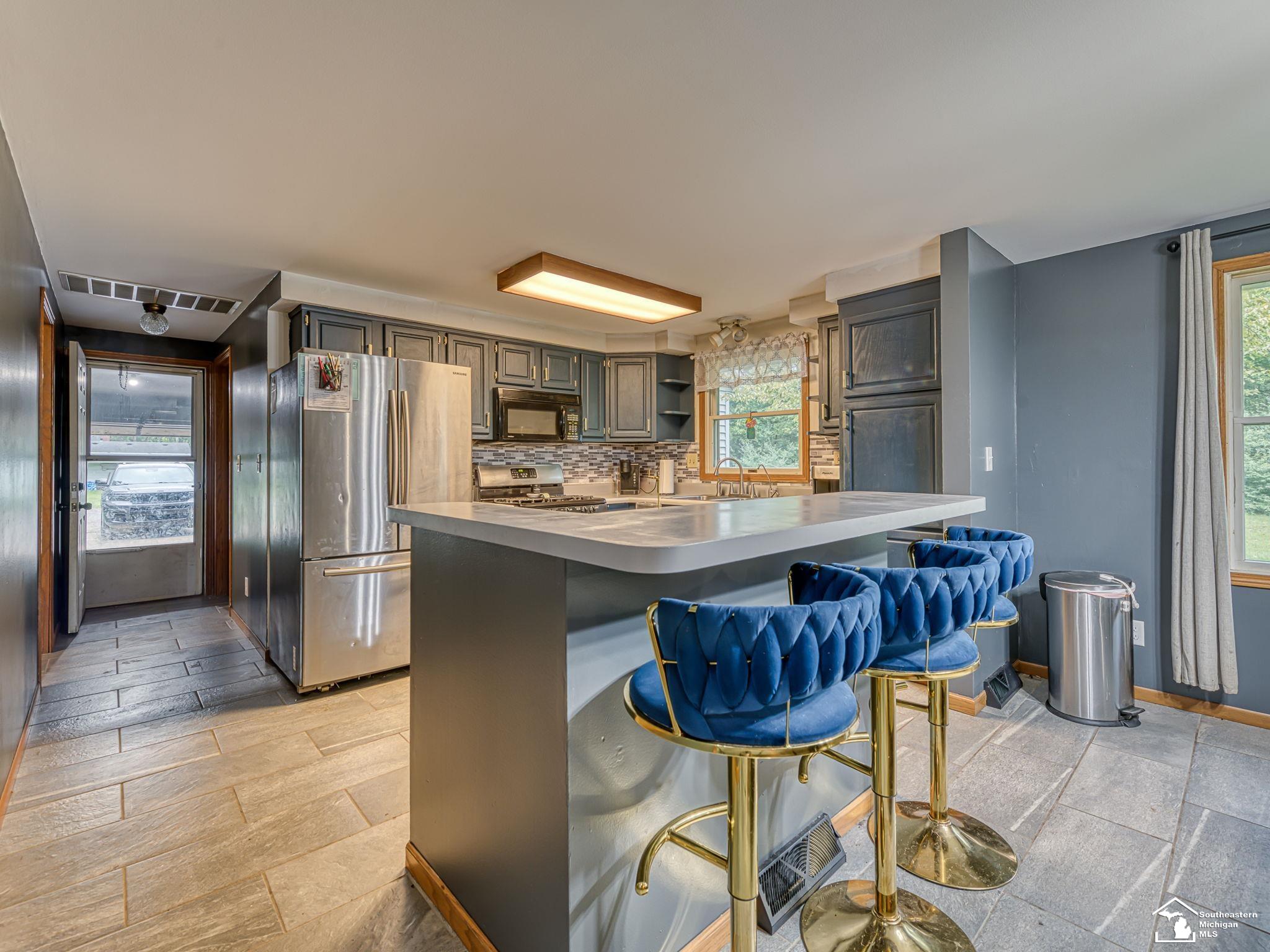 5825 Bacon Road Petersburg, MI 49270 - Photo 11 of 42 Gallery Image 11