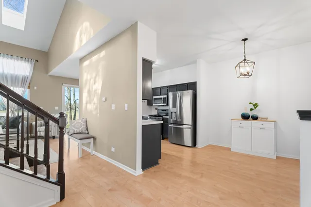 $312,500 | 206 Sierra Pass Drive, Unit 3, Streamwood, IL 60107