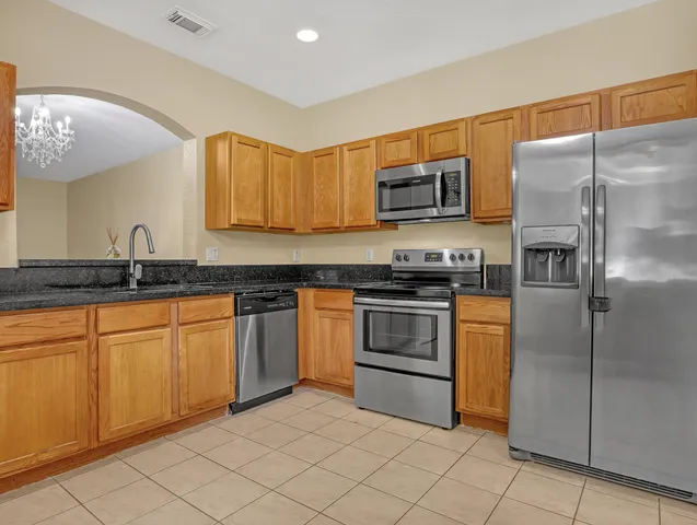 $2,850 | 2226 Oakmont Drive, Riviera Beach, FL 33404