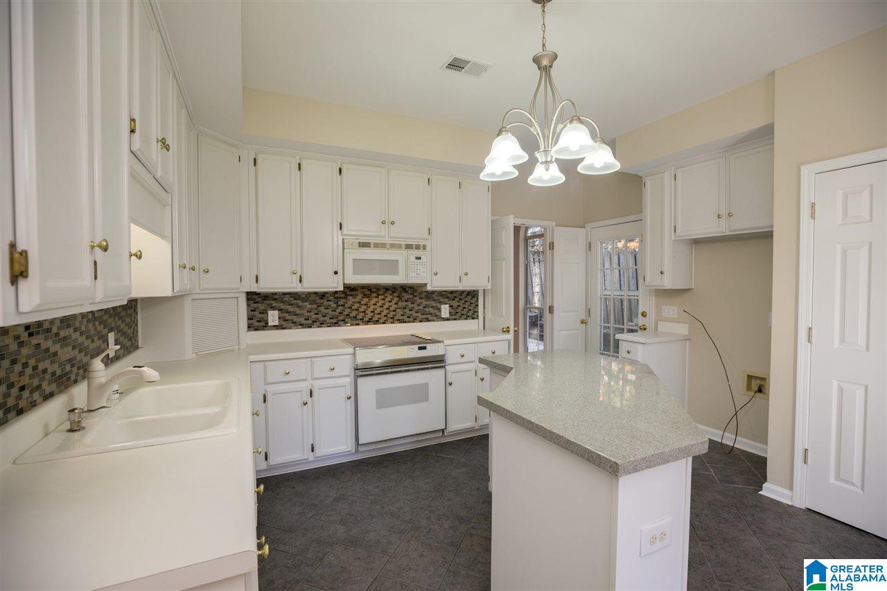 3419 Ridgedale Drive Birmingham, AL 35243 - Photo 7 of 36