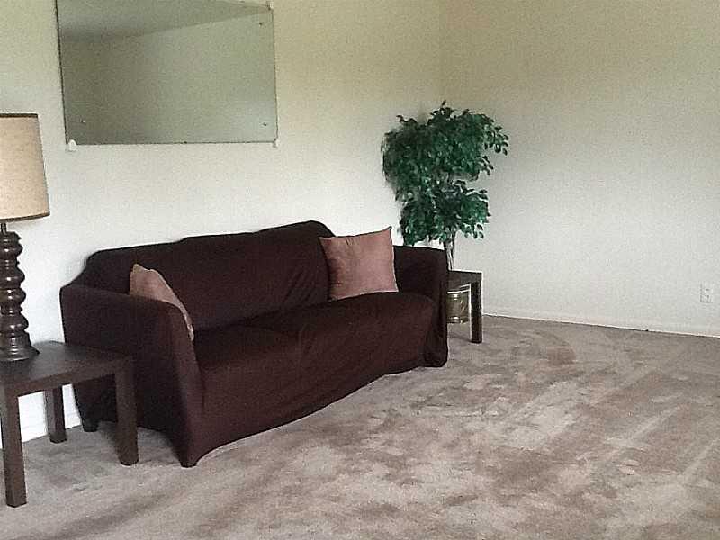 137 Economy Grade Road Coraopolis, PA 15108 - Photo 9 of 24 Living Room.