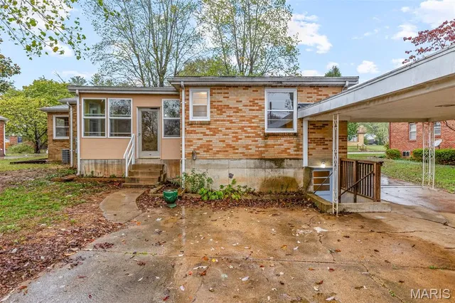 $245,000 | 920 Michigan Street, Farmington, MO 63640