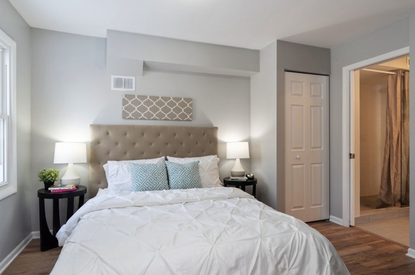 684 Pfingsten Road Northbrook, IL 60062 - Photo 23 of 33