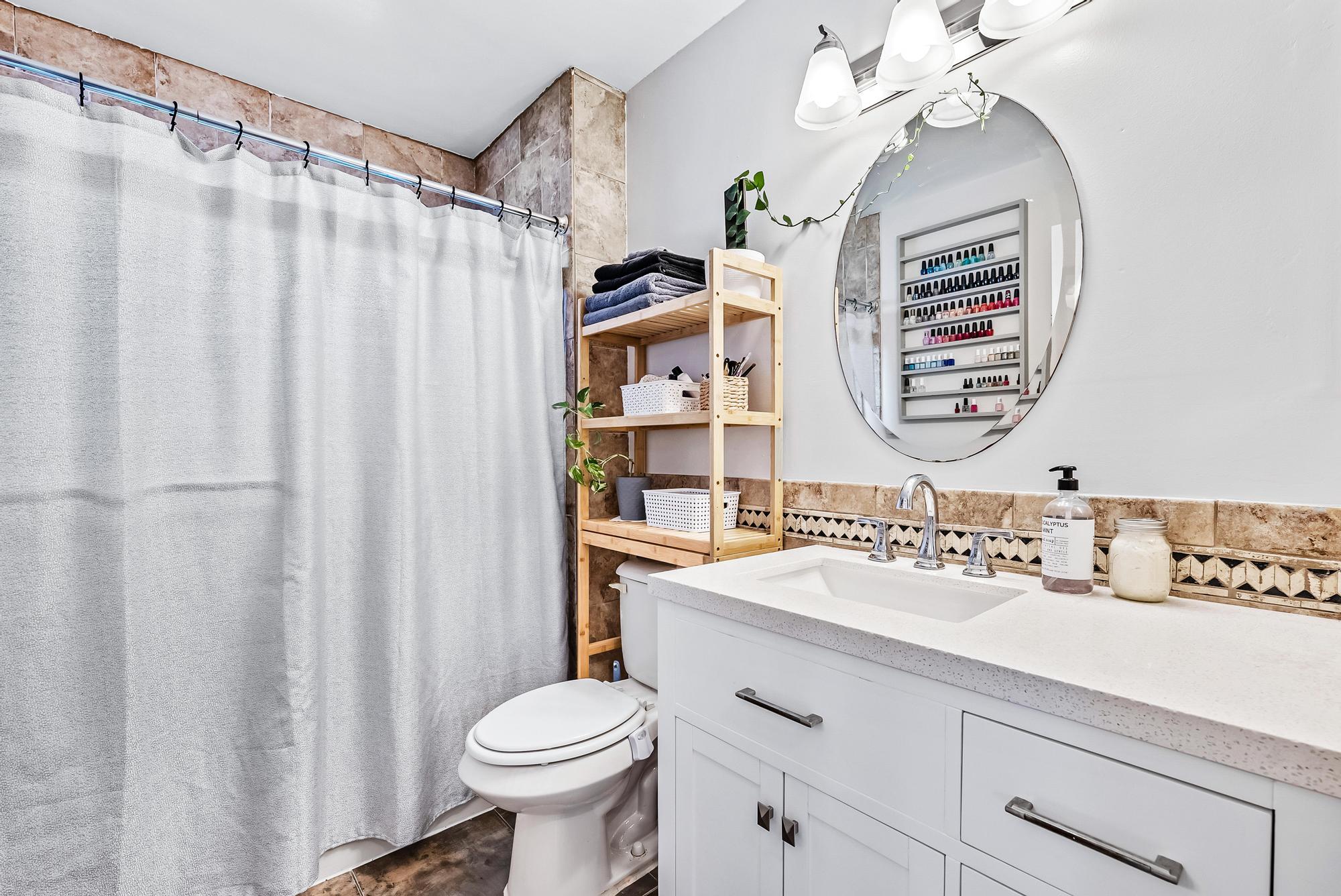 6535 Southeast Federal Highway, Unit 204 Stuart, FL 34997 - Photo 11 of 27 Bathroom
