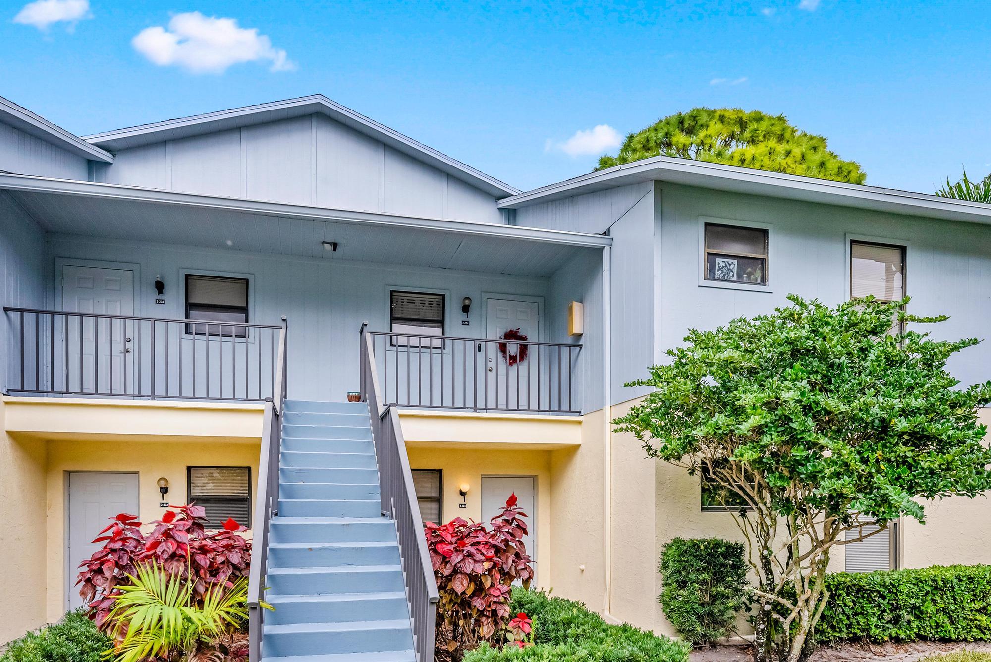 6535 Southeast Federal Highway, Unit 204 Stuart, FL 34997 - Photo 15 of 27 Fron of building
