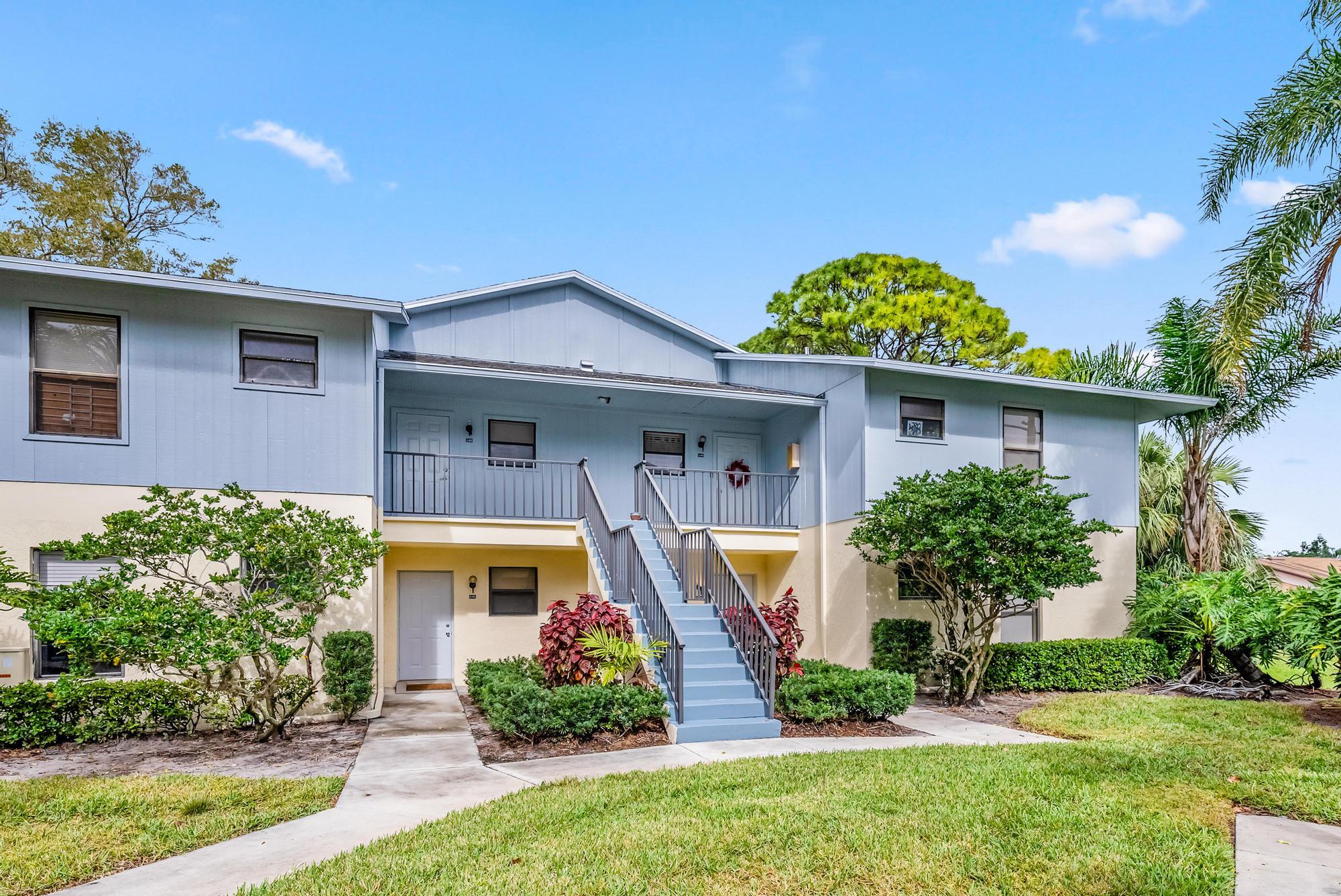 6535 Southeast Federal Highway, Unit 204 Stuart, FL 34997 - Photo 16 of 27 Front of building