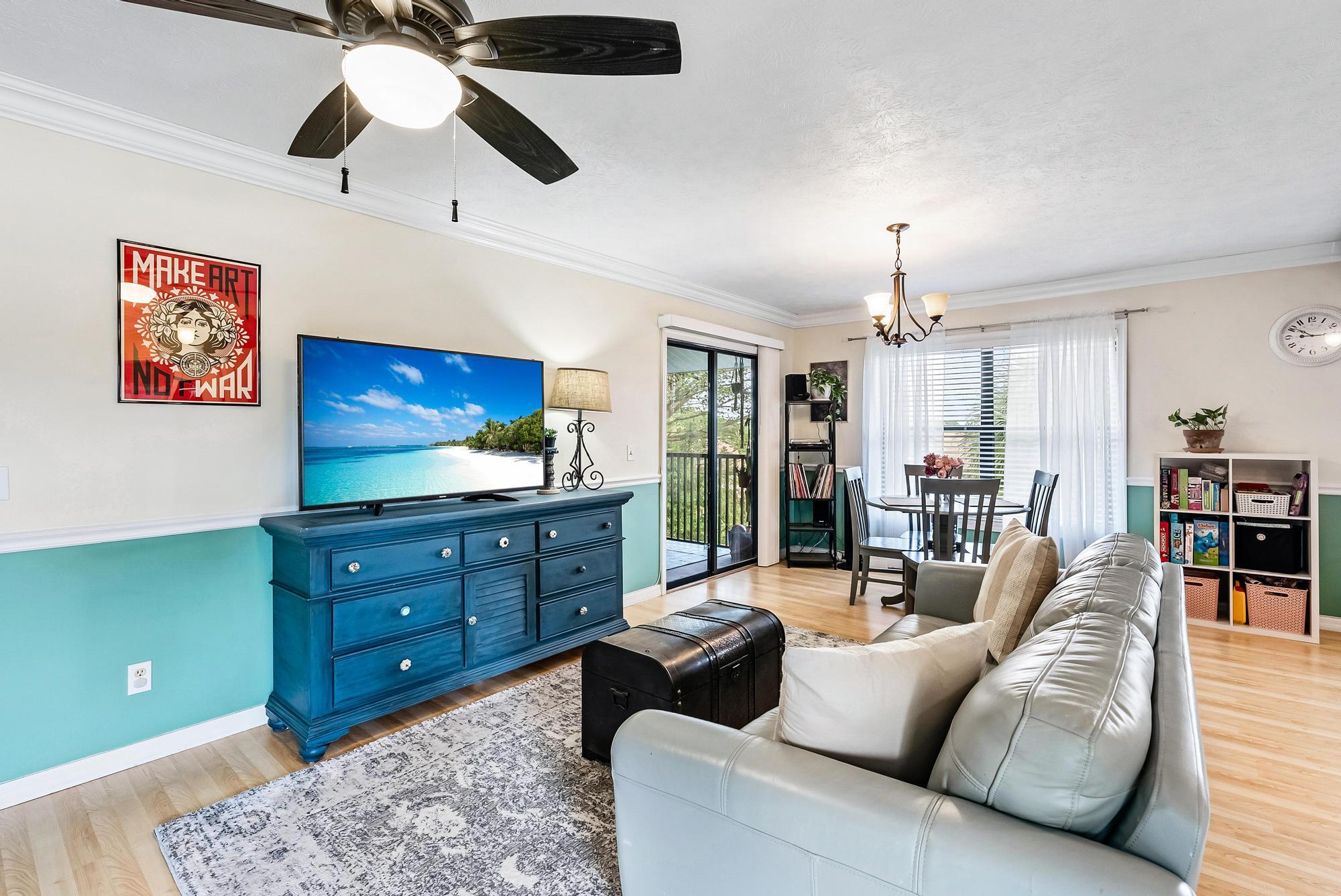 6535 Southeast Federal Highway, Unit 204 Stuart, FL 34997 - Photo 6 of 27 Living/Dining