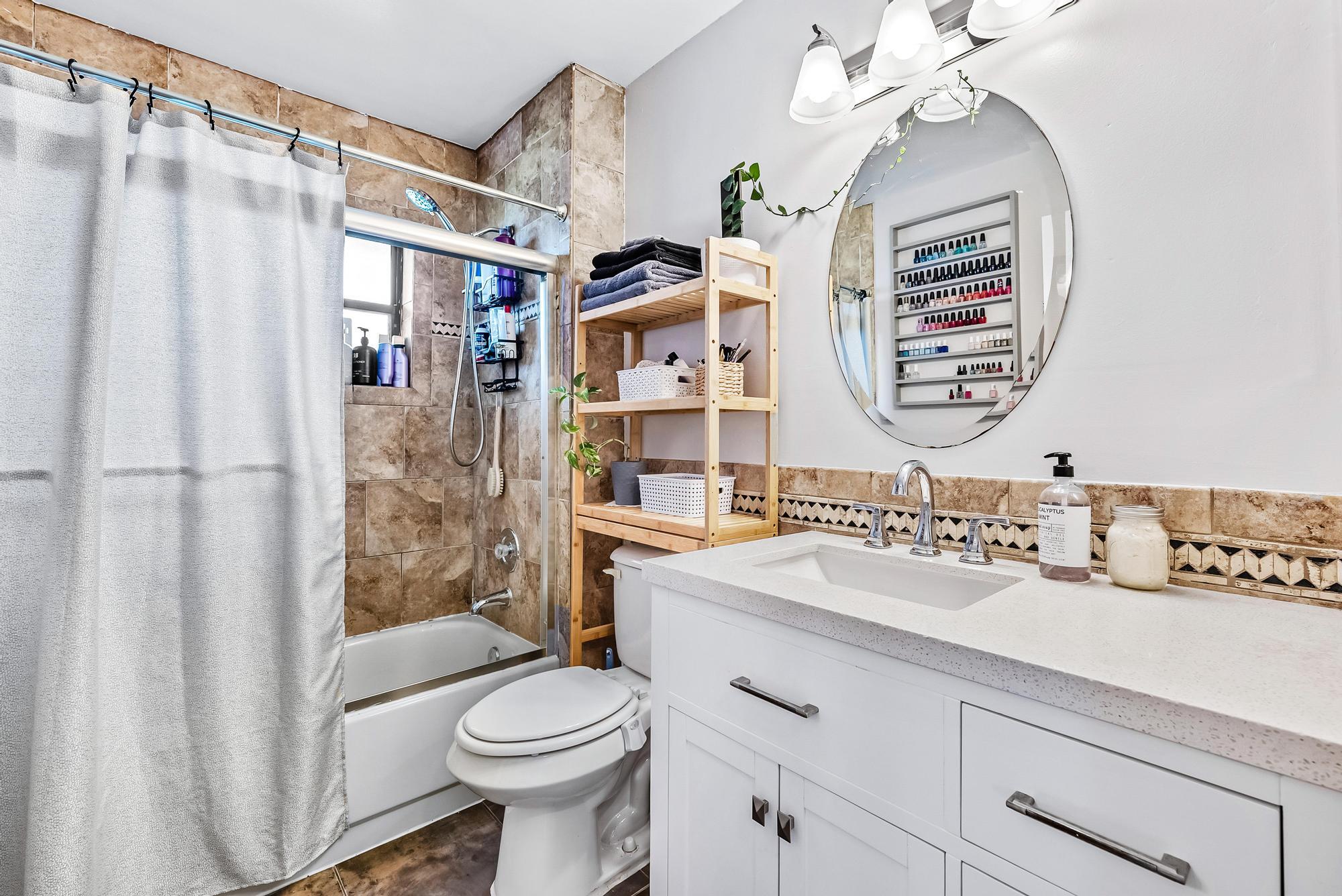 6535 Southeast Federal Highway, Unit 204 Stuart, FL 34997 - Photo 10 of 27 Bathroom