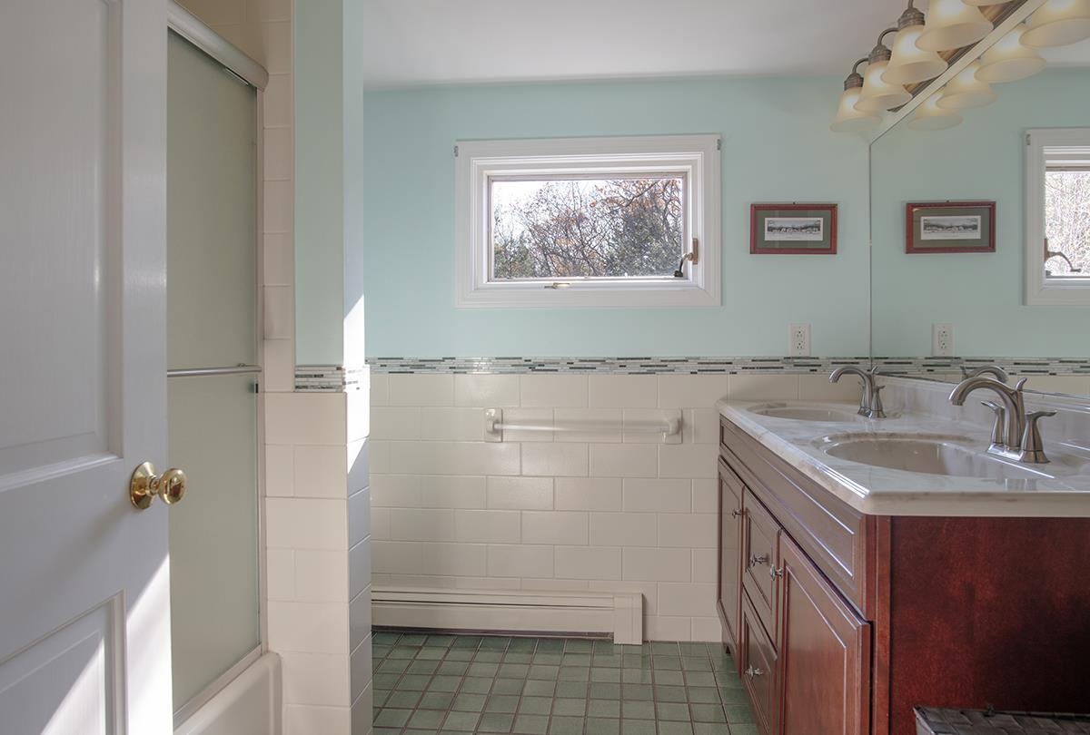63 Roberts Road Hopkinton, NH 03229 - Photo 12 of 38 Gallery Image 12