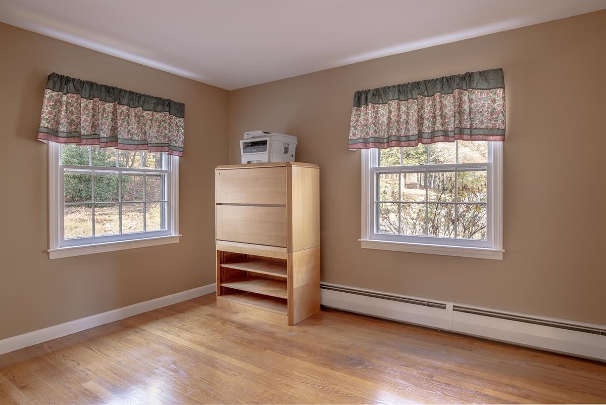 63 Roberts Road Hopkinton, NH 03229 - Photo 8 of 38 Gallery Image 8