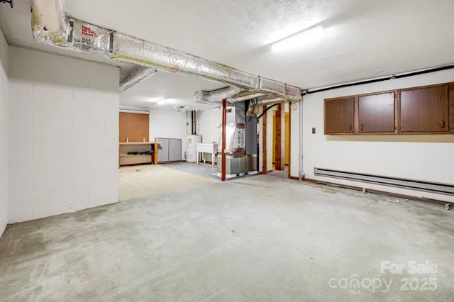 a view of a storage & utility room