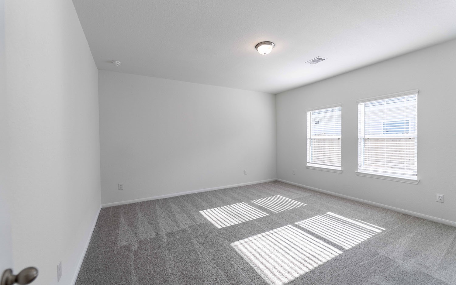 426 Monarch Trail Huntsville, TX 77340 - Photo 12 of 16 an empty room with a window
