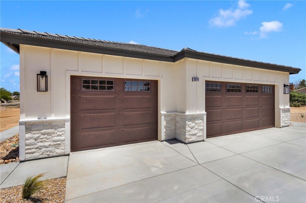20112 Sahale Road Apple Valley, CA 92307 - Photo 6 of 67