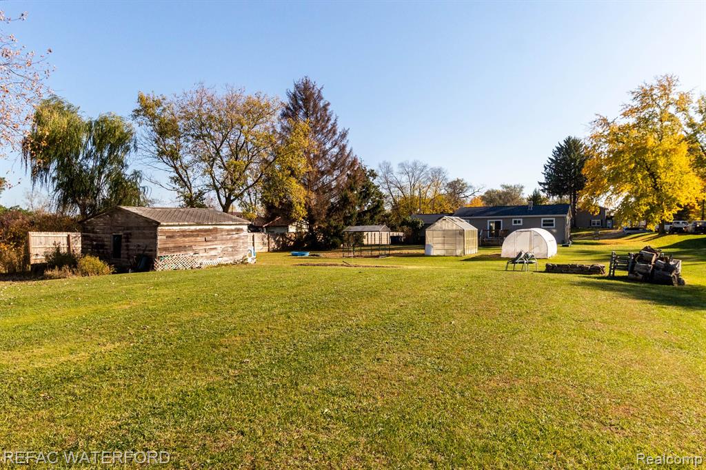 5076 West Thompson Road Linden, MI 48451 - Photo 31 of 38