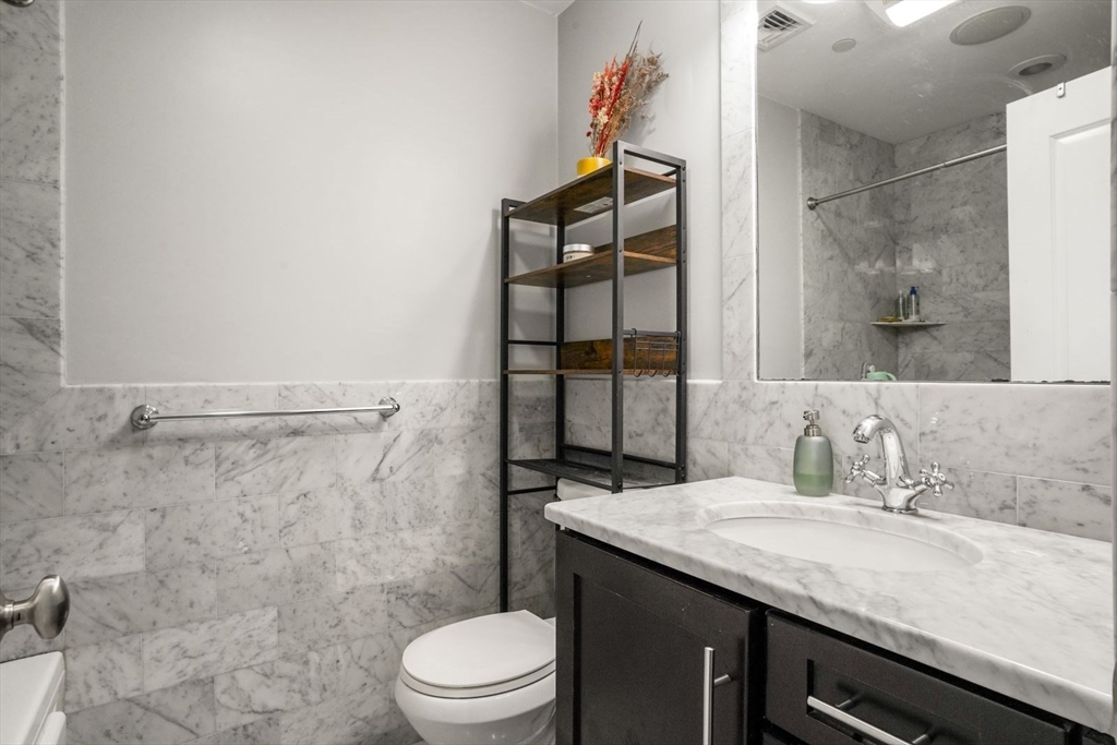 235 Gold Street, Unit 3 Boston, MA 02127 - Photo 10 of 23