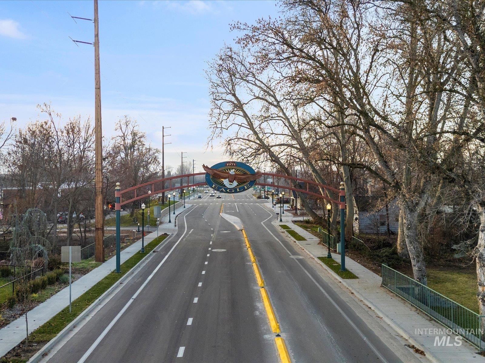 128 South Eagle Road Eagle, ID 83616 - Photo 13 of 50