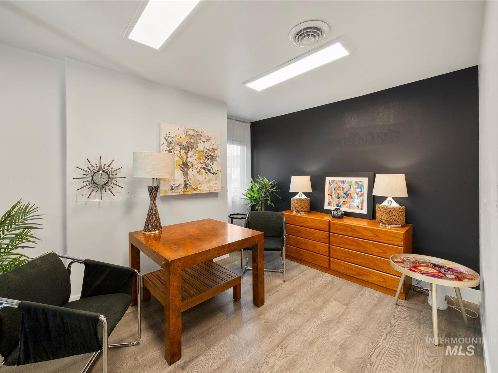 128 South Eagle Road Eagle, ID 83616 - Photo 18 of 50