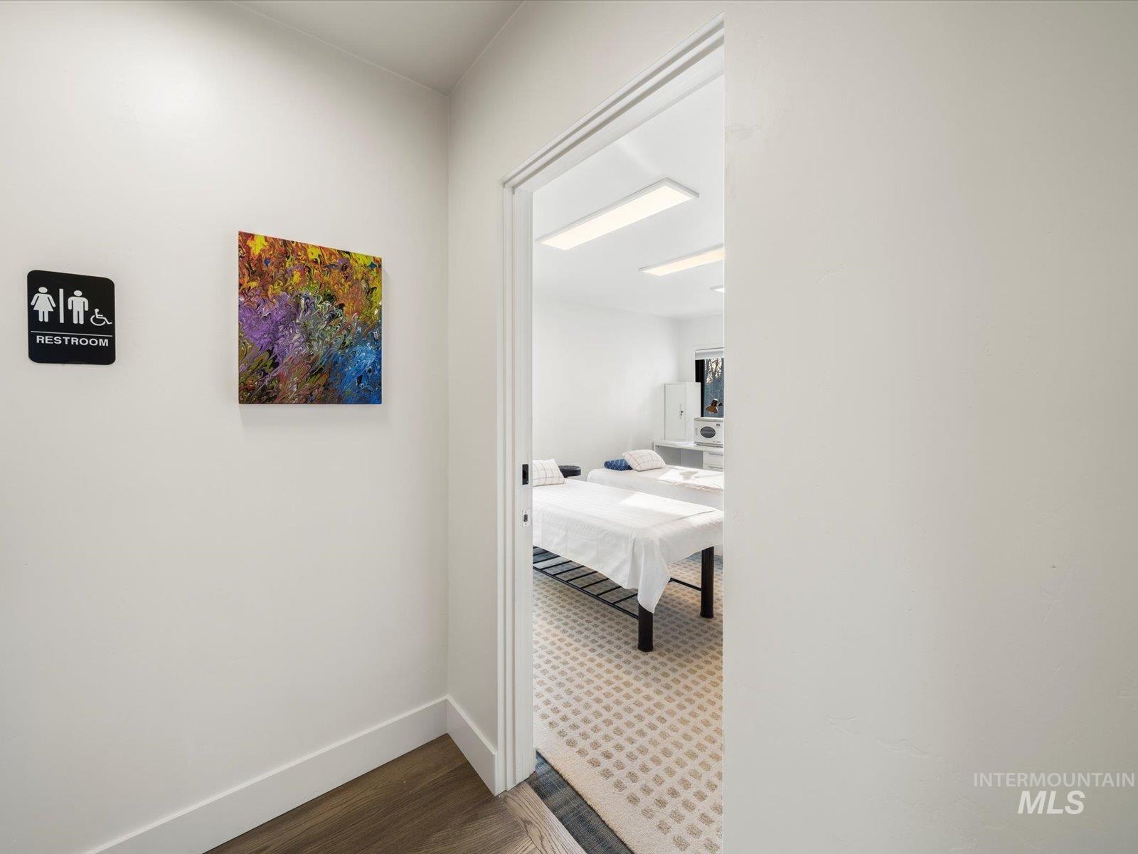 128 South Eagle Road Eagle, ID 83616 - Photo 18 of 50