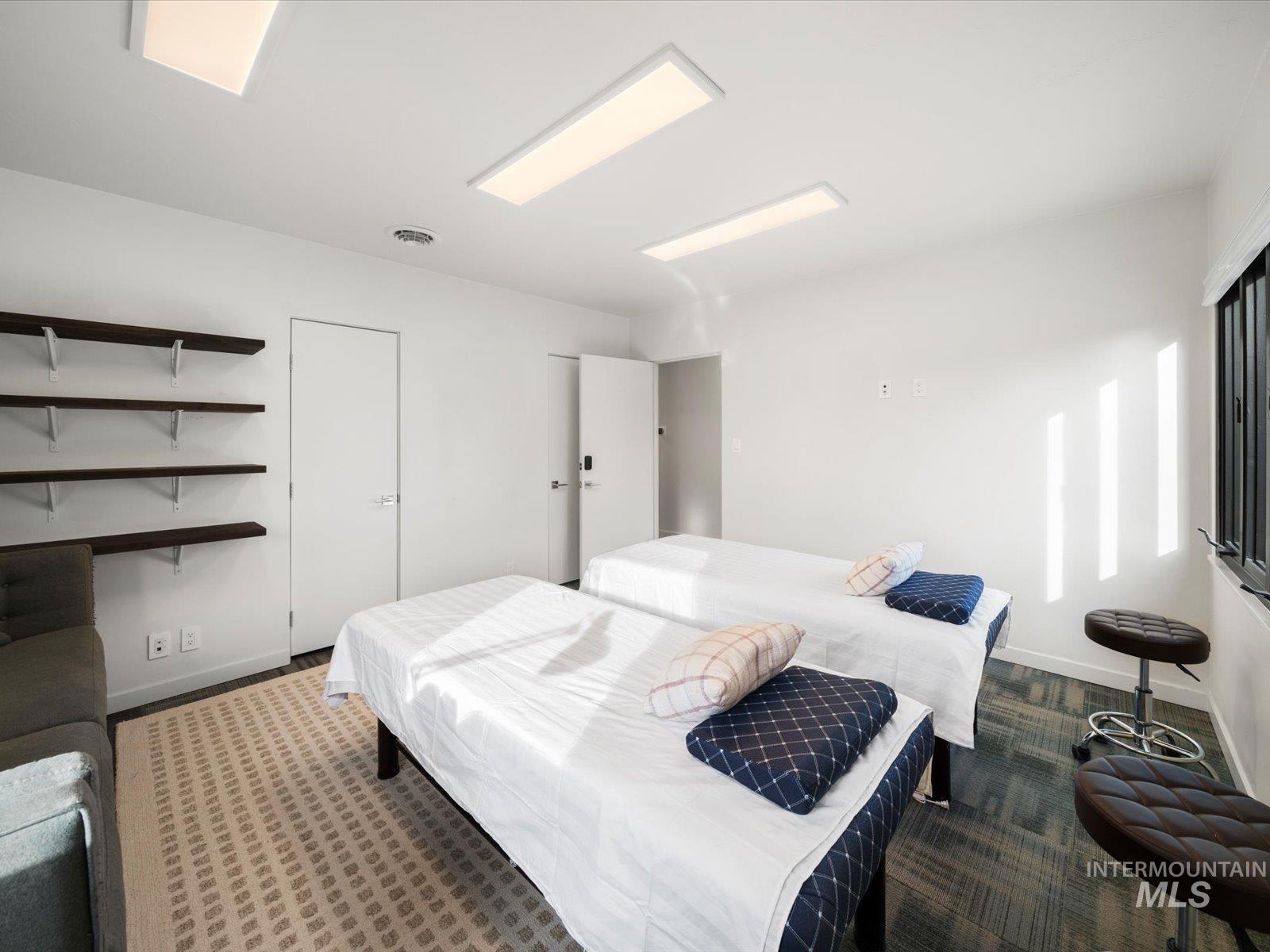 128 South Eagle Road Eagle, ID 83616 - Photo 20 of 50