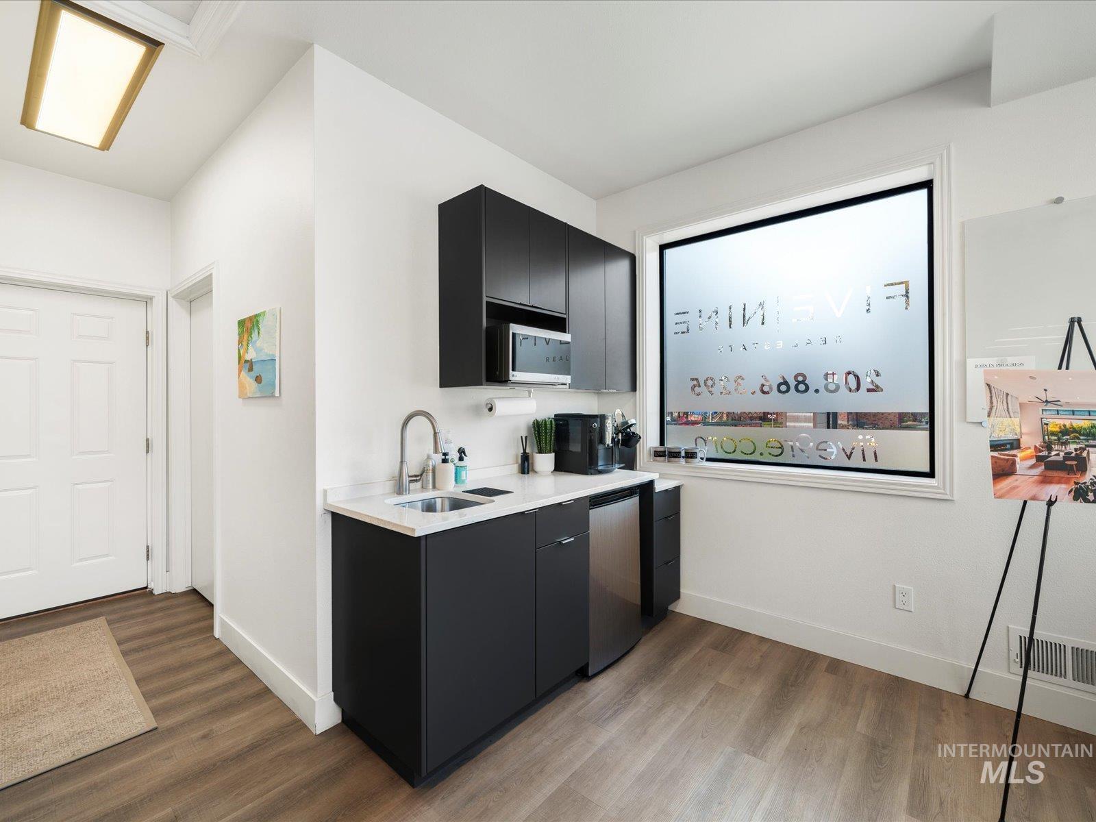 128 South Eagle Road Eagle, ID 83616 - Photo 27 of 50