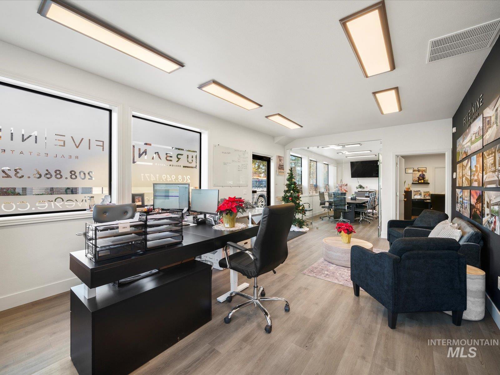 128 South Eagle Road Eagle, ID 83616 - Photo 32 of 50